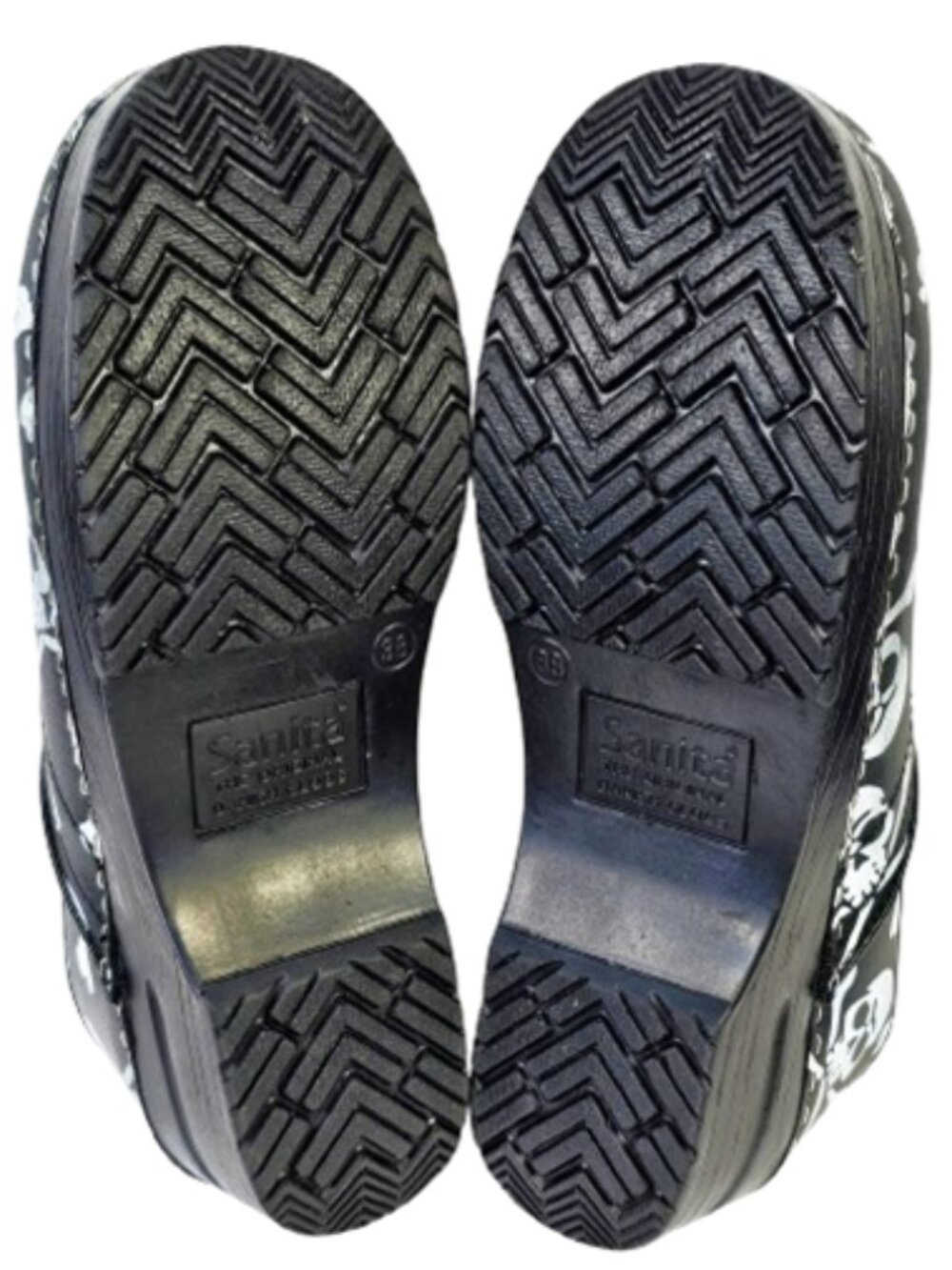 Sanita Women's Clogs EU 38 Black Skull Crossbones Slip-On Comfort Shoes - Picture 8 of 11
